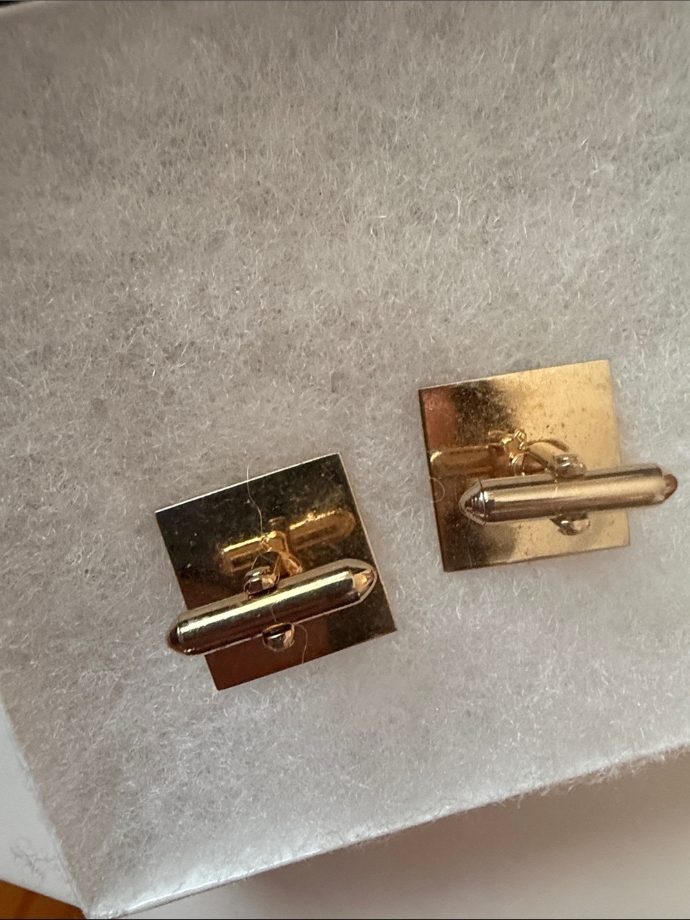 Vintage 1950’s gold tone Cufflinks featuring a red stone Sunburst Design ✨ - Picture 2 of 4